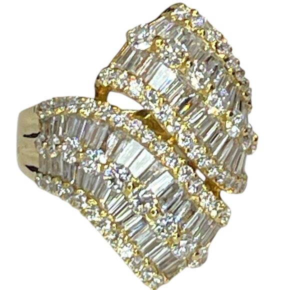 Solid 18K Gold Baguette Natural Diamond Ring (2 cts.) Brilliant Luxury Stunning - Picture 1 of 16